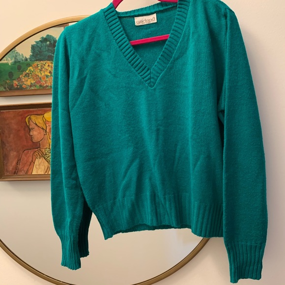 Sweaters - Vintage emerald green knit v-neck sweater
